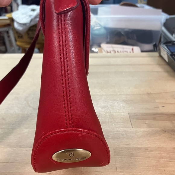 Etienne Aigner Red Leather Shoulder Bag - Picture 13 of 16